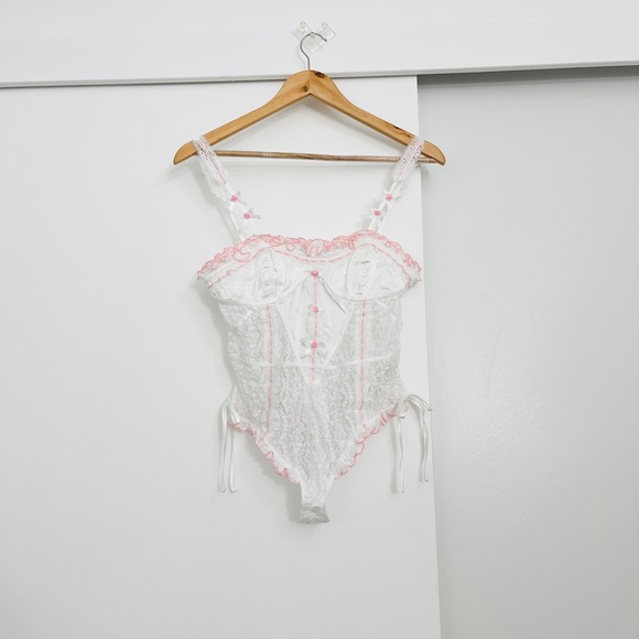 NWT Free People Sweet Cheeks Lace Intimately Lingerie Bodysuit Size XS